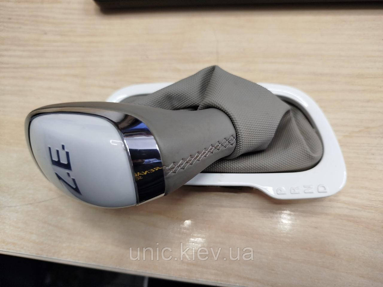 Ручка акпп Renault Zoe б/в