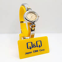 Наручные часы 'Q&Q' Superior series женские кварцевые металлический ремешок (К211-400)