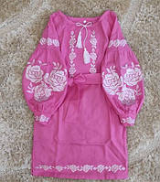 Вышитое платье из льна для девочек розового цвета с белой вышивкой гладью размеры 116-152