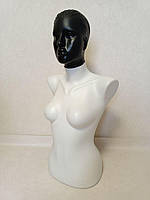 Манекен торс жіночий білий із чорною головою "Наталі"