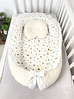 Кокон-гніздечко для малюка "Золоті сердечки маленькі" + анатомічна подушка