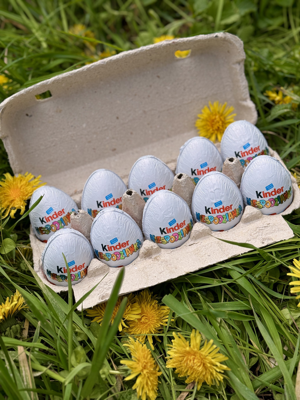 Подарунковий набір яєць Kinder White 10 шт
