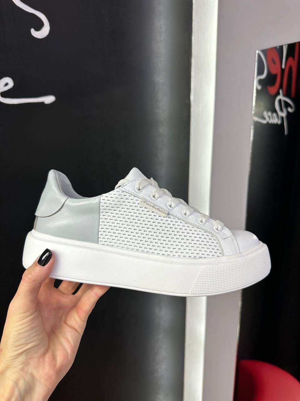 Кросівки жіночі Arcoboletto білі шкіряні весна осінь кеди, фото 1