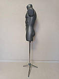 Манекен чоловічий "Давид" сірий на тринозі, фото 2