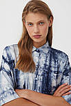 Літня блузка з принтом Finn Flare S21-11021-101 синя S, фото 5