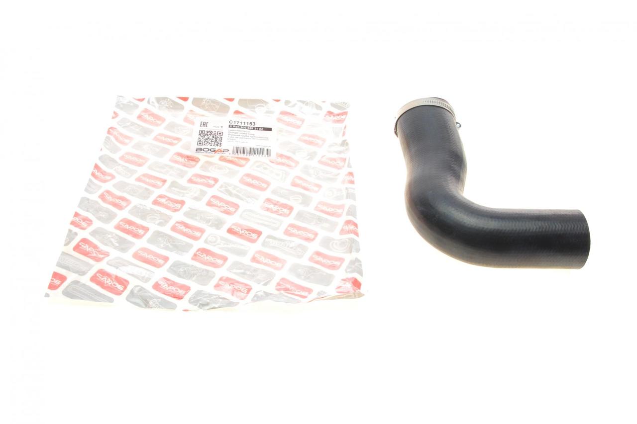 Патрубок інтеркулера правий Mercedes Sprinter 2.2CDI OM646 Bogap C1711153