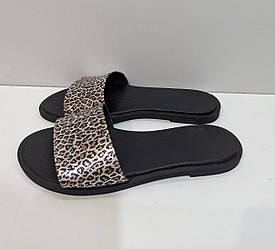 STTOPA Розміри 36-45. Шльопанці великих розмірів шкіряні. 389-3645 Леопардові