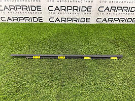 Молдинг скла Hyundai Santa Fe SM 2.0 2005 задн. лев. (б/у)