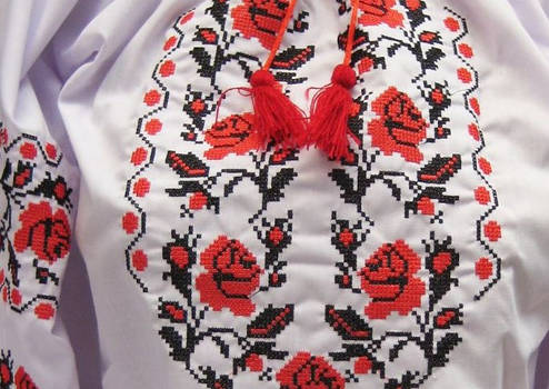 Дитяча вишиванка, сорочка для дівчаток білого кольору з вишивкою розміри від 128 до 146, фото 3