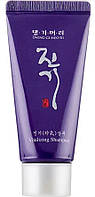 Регенерирующий шампунь Daeng Gi Meo Ri Vitalizing Shampoo 50 мл