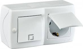 Вимикач однокл.+розетка з заземлений. та кришкою, Mono Electric, OCTANS IP 20 (білий)