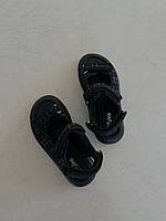 Женские черные летние сандали на липучке