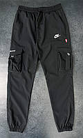 Мужские легкие спортивные штаны карго Nike черные с боковыми карманами тонкие на весну