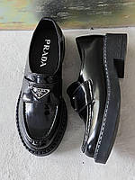 Туфлі жіночі Prada Black Brushed Leather Loafers (рр 36-41)