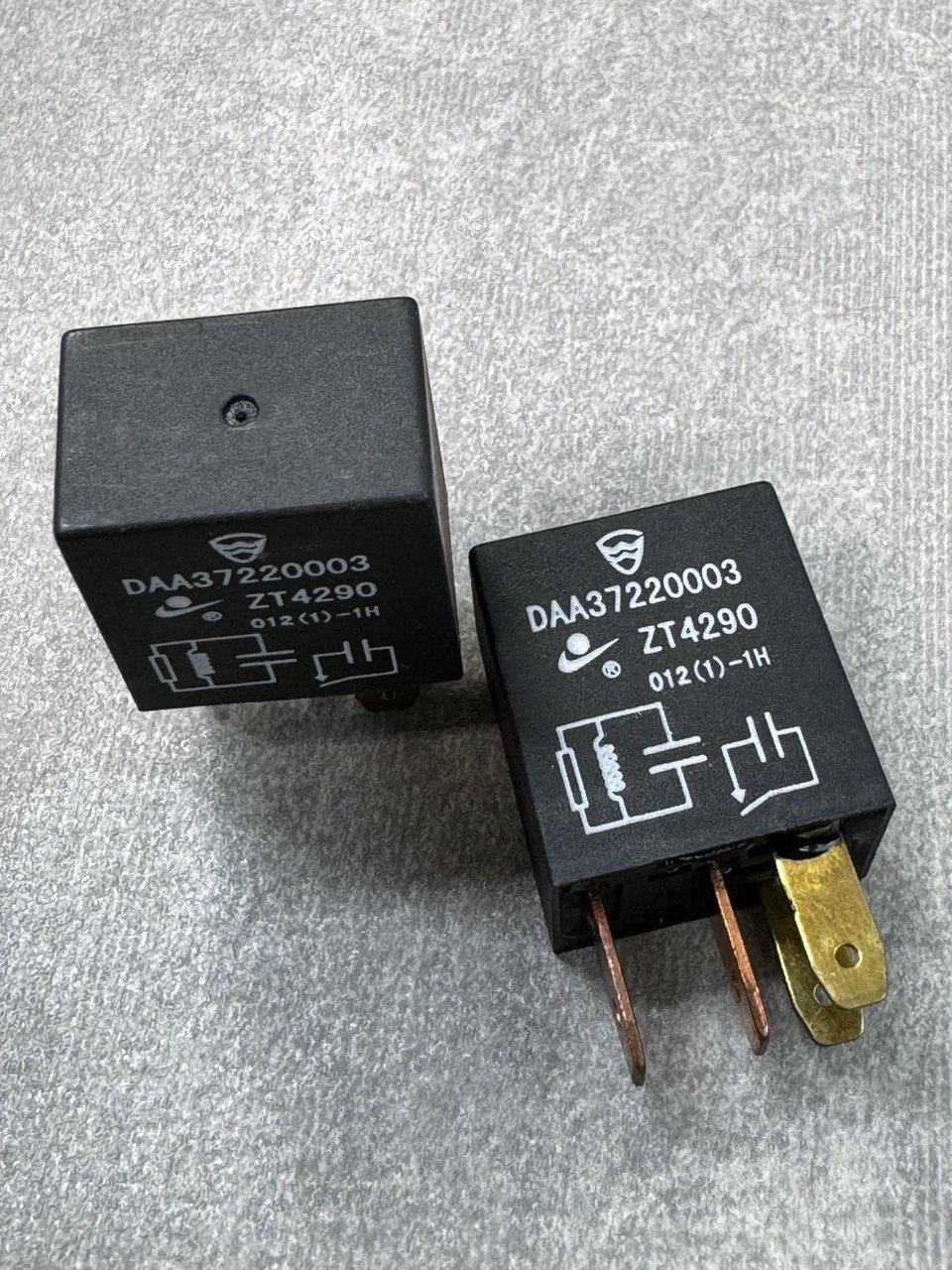 Реле 12V 30A 4pin (1 open ) ZT4290, фото 1