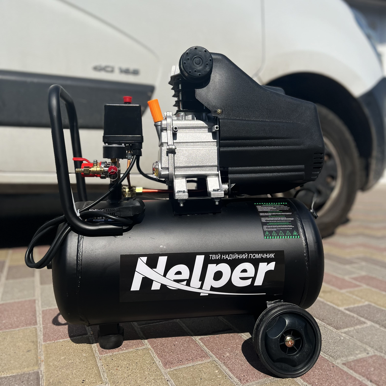 Універсальний компресор повітряний (масляний) Helper HC-24 1,8 кВт, 24 л, 210 л/хв