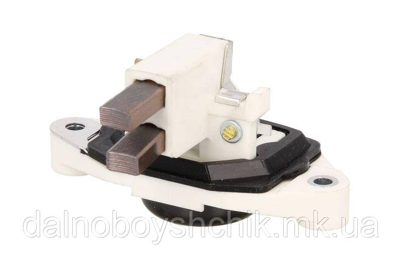 Реле-регулятор генератора DAF/MAN/IVECO/MERCEDES/NISSAN BOSCH F 04R 320 367, фото 1