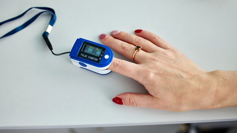Пульсометр оксиметр на палец пульсоксиметр для измерения кислорода Fingertip pulse oximeter портативный NMS - фото 6 - id-p2185132465