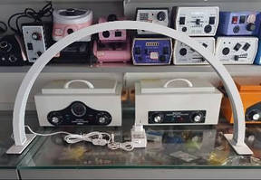 Настільні лампи