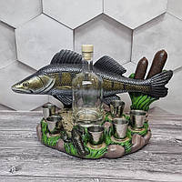Настольный мини бар для алкоголя штоф "Судак", Подарочная подставка для бутылки водки, Сувенир подарок рыбаку