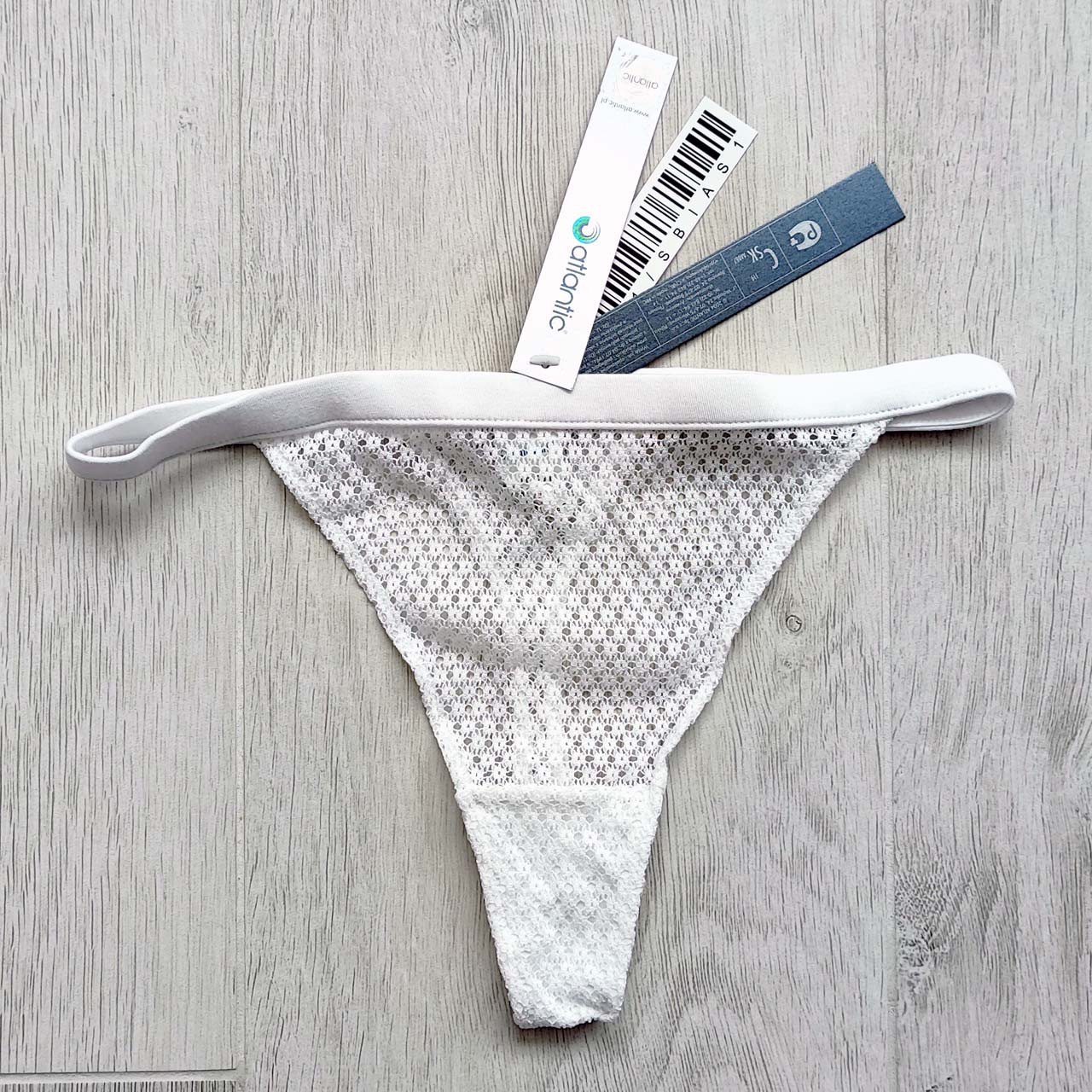 Набір 2 шт.мереживних стрінгів ATLANTIC розмір S білого кольору