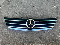 Mercedes-Benz W169 решетка радиатора ( 1698800583 )