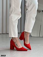 Женские туфли экозамша красные на высоком устойчивом каблуке с острым носиком 38