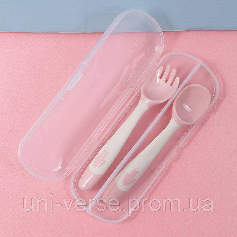 Набор силиконовой посуды 2Life тарелка D15 слюнявчик Жираф ложка вилка в контейнере Розовый ( XN, код: 8038120 - фото 6 - id-p2185981860