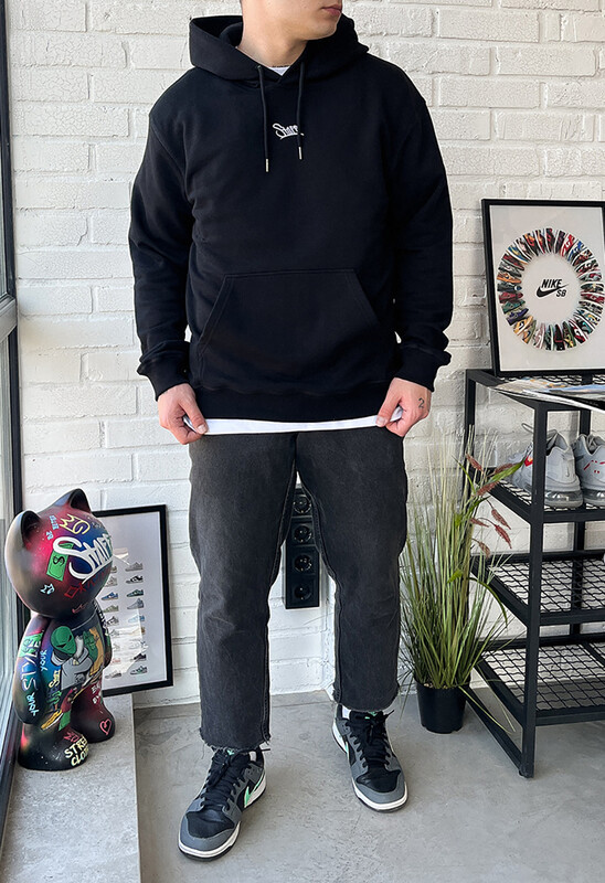 Чорне худі з білою вишивкою Staff black logo