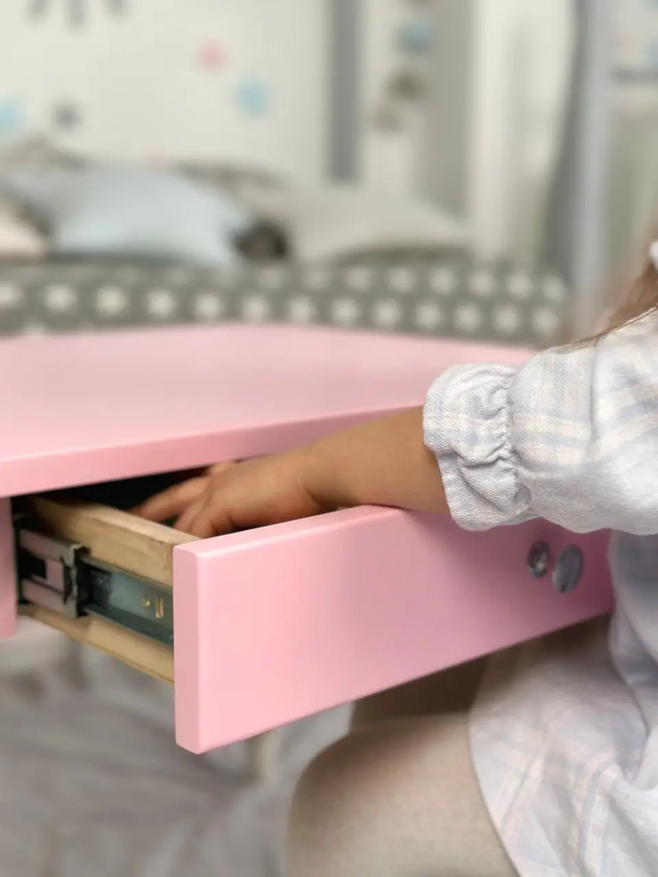 Детский столик со стульчиком Зайчик и ящиком для карандашей и раскрасок (Розовый), детская мебель стол и стул Бабочка - фото 2 - id-p2186098309