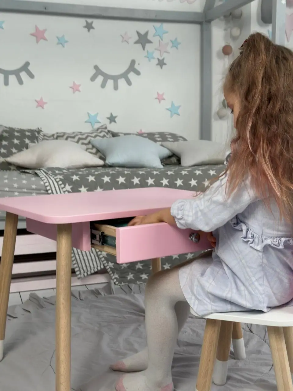 Детский столик со стульчиком Зайчик и ящиком для карандашей и раскрасок (Розовый), детская мебель стол и стул Бабочка - фото 4 - id-p2186098309