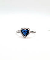 Серебряное кольцо "Сердце" с синим камнем 17р