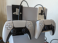 Держатели DualSense с логотипом PlayStation для PlayStation 5