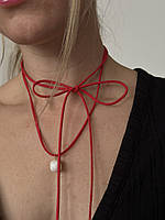 Замшевий червоний шнур-чокер на шию з кулоном баламут та перлини
