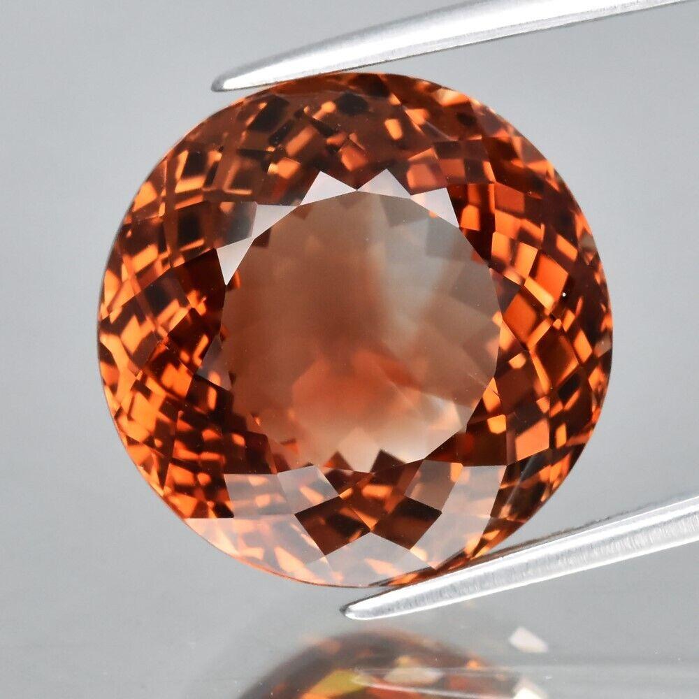 Медовий топаз 15.65 Ct. 14.2 mm