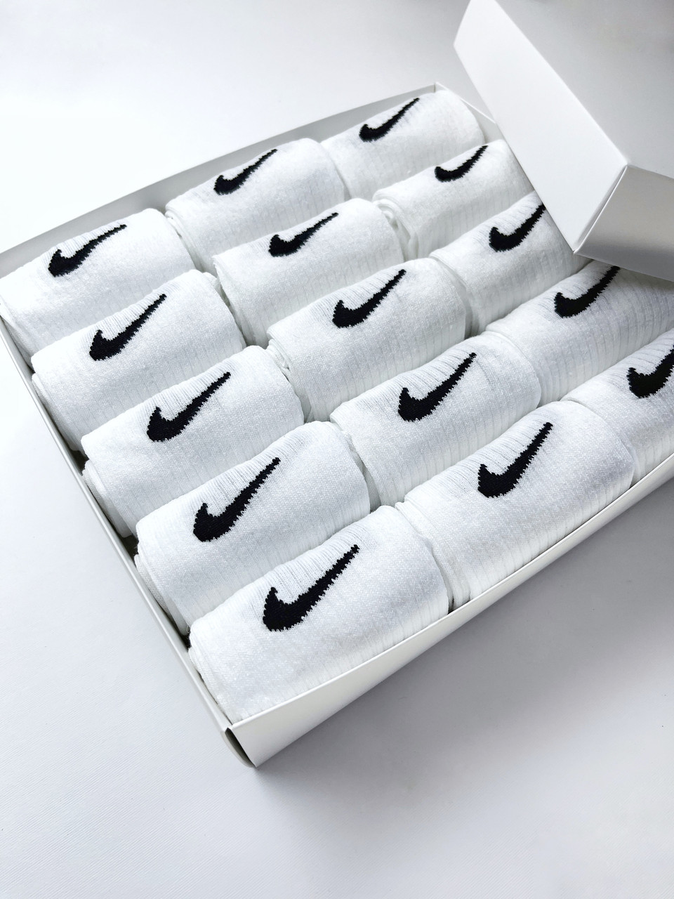 Високі чоловічі Шкарпетки Nike / найк - Білі - Подарунковий набір у коробці 30 пар