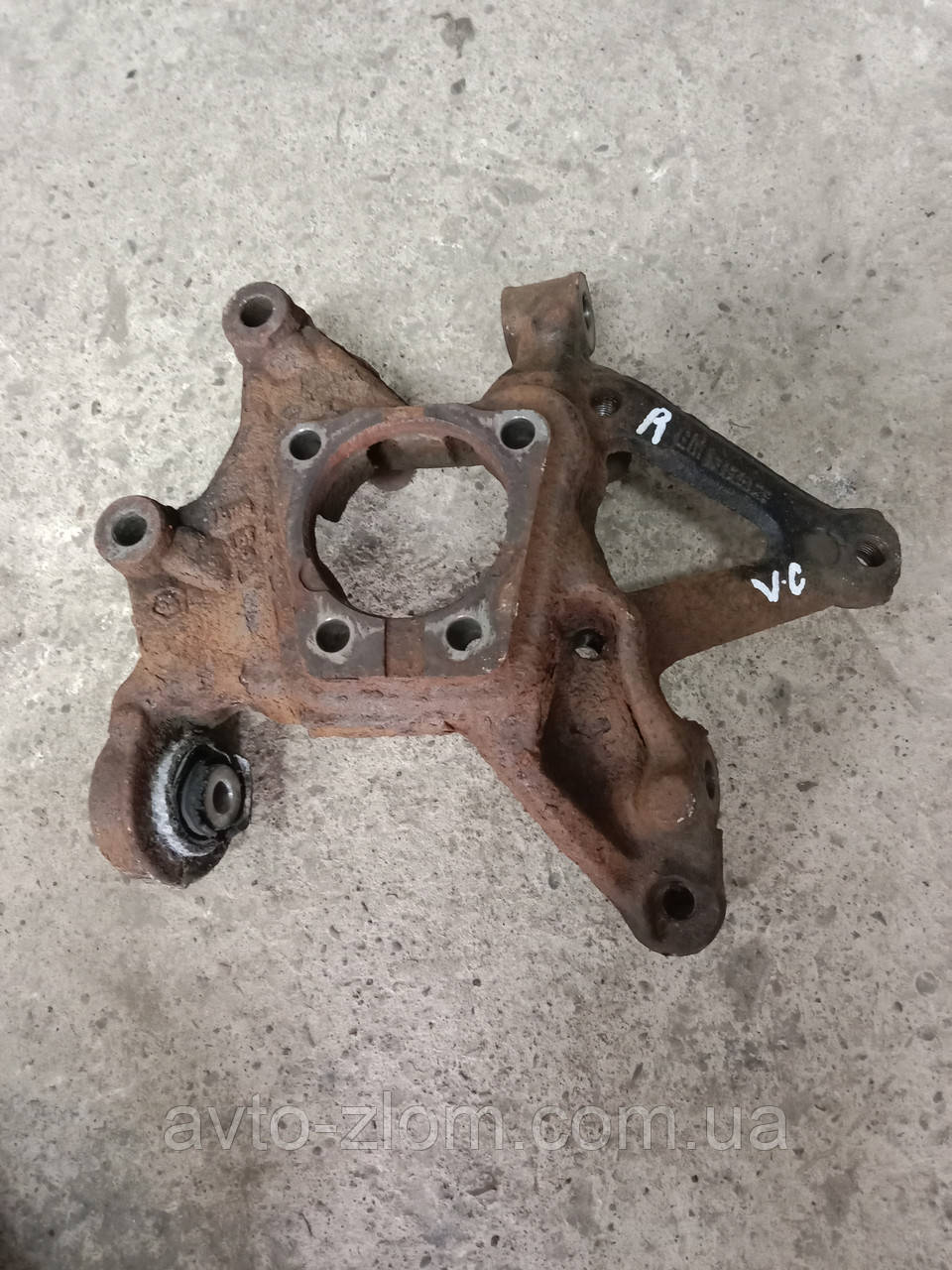 Задня цапфа Opel Vectra C, Опель Вектра Ц. Права. 24447021,13175129., фото 1