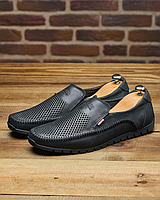 Літні чорні чоловічі комфортні туфлі-мокасини Levis з перфорацією шкіряні/шкіра-чоловіче взуття літо
