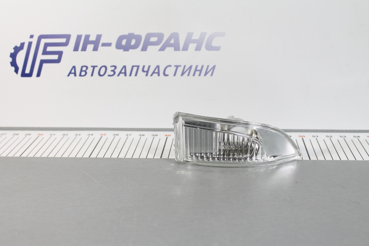 Повторювач повороту в дзеркалі Прав Renault Megane III, Laguna III, Scenic III, Ffluence 2007-2016рр
