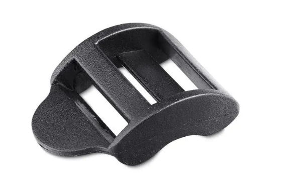 Пряжка затяжка пластикова 3-х щілинна 20 мм \ чорна \ пластик \1604