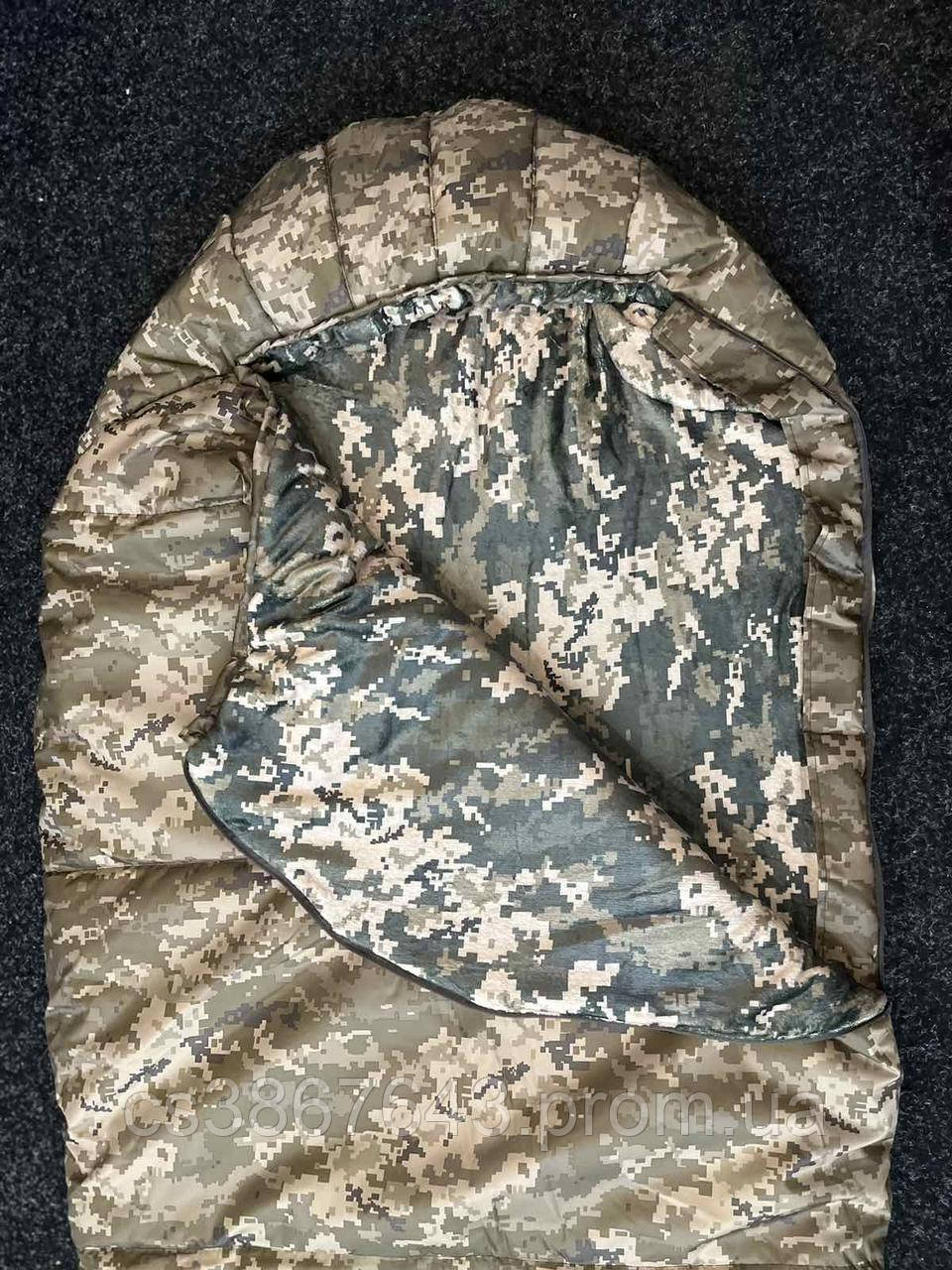 Тактический спальник - одеяло пиксель / Зимний спальник для ВСУ с капюшоном до -18 - фото 4 - id-p2186714375