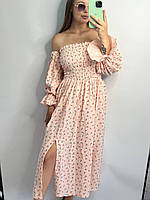 Платье муслиновое XS-S персиковое, женское платье со спадающими рукавами легкое летнее миди с разрезом на ноге