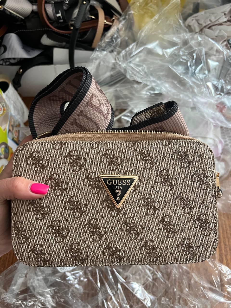 Жіноча сумка Гесс бежева Guess Beige