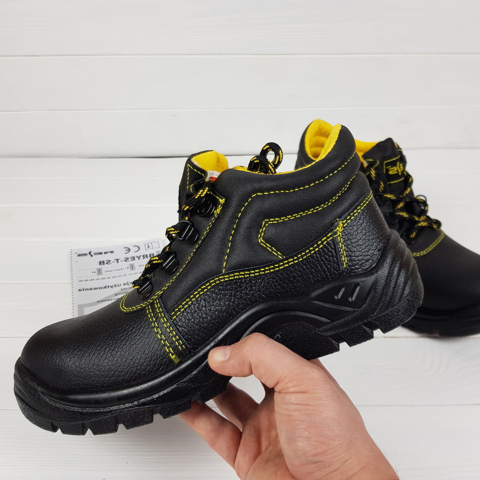 Спецвзуття захисне черевики робітники зз металевим підноском демісезонні практичні чоловіче робоче взуття польша