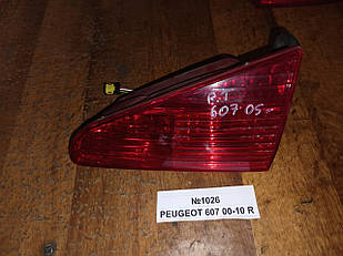 №1026 Ліхтар задній правий Peugeot 607 00-10