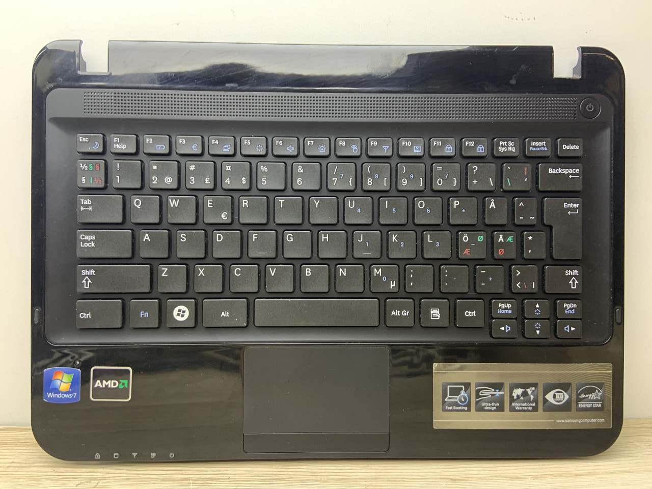 Samsung X125 Корпус C (топкейс, середня частина + клава, тачпад) BA75-02606H Чорний 4A б/у, фото 1