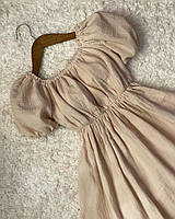 Легка та повітряна сукня міні з мусліну