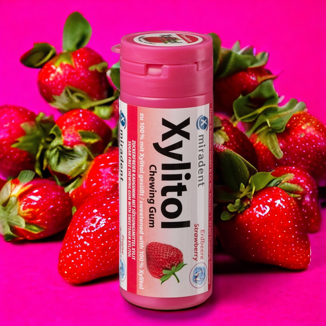 Жувальна гумка з ксилітолом Xylitol Chewing Gum Strawberry для дітей (30 шт), (Miradent)