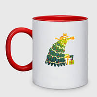 Чашка с принтом двухцветная «Рыжий кот на ёлке и гирляндами и звездой подарки » (цвет чашки на выбор)