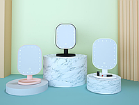 Зеркало с подсветкой LED для макияжа Cosmetie Mirror Вращающееся сенсорное на 180 градусов зеркало на батарейк